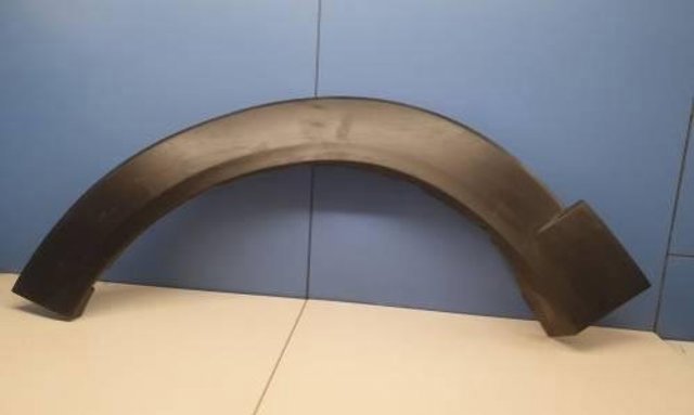 Розширювач передньої арки колеса, лівий Mazda DFR551W30C