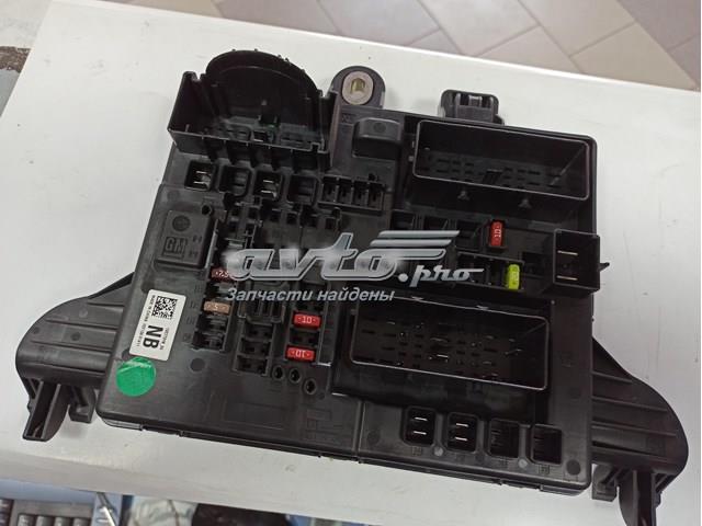 Коробка запобіжників General Motors 529050199 ціна, від 12.50 USD