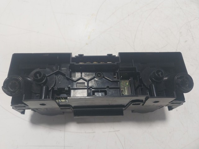 Блок управління режимів опалення / кондиціонування VAG 6V0820045C9B9