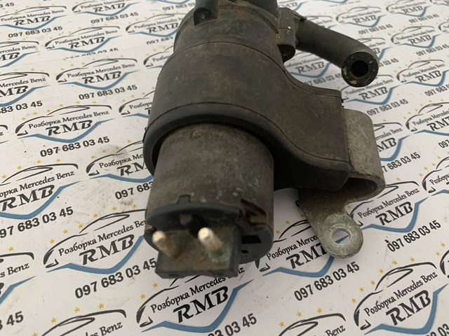 Купити A0392020043 Mercedes 