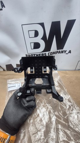 65152898621 BMW 