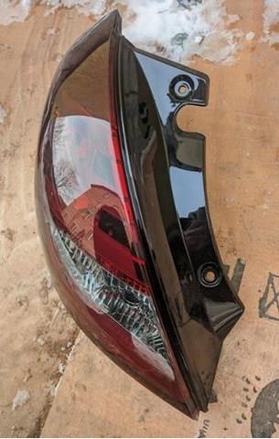 3560468L00 Suzuki Задня ліва фара