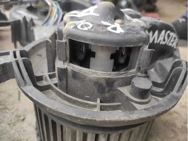 Купити 133884M Renault (RVI) 