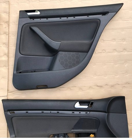 Термошумоізоляція задніх дверей VAG 1K6867211 ціна, від 28.44 USD