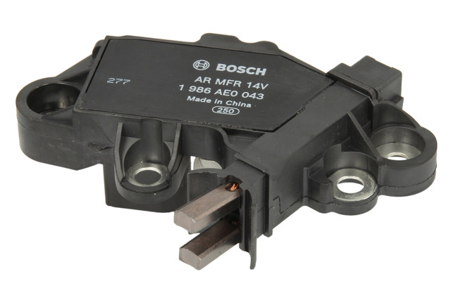 Реле регулятор генератора Bosch 1986AE0043