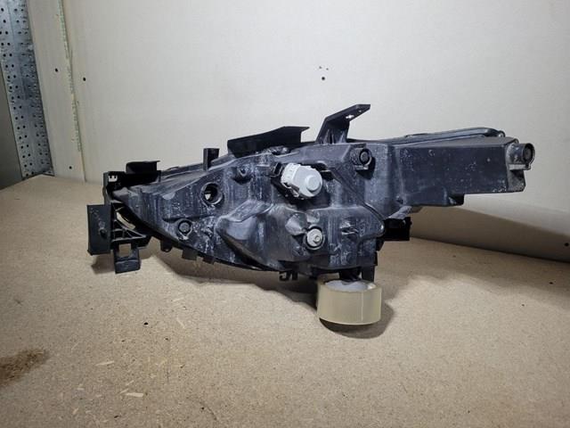 Фара передня права Mazda KB8N51031H