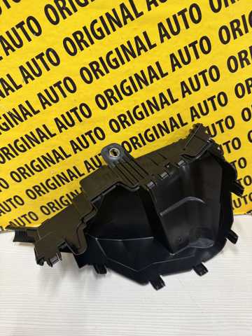 Корпус блока запобіжників Toyota RAV4 V