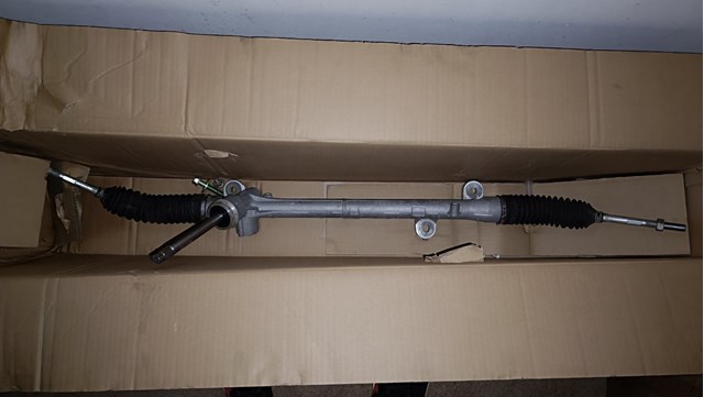 KB7W32110A Mazda Рейковий рульовий механізм