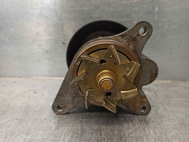 Шків водяної помпи Land Rover 4R8Q8509AC ціна, від 11.30 USD