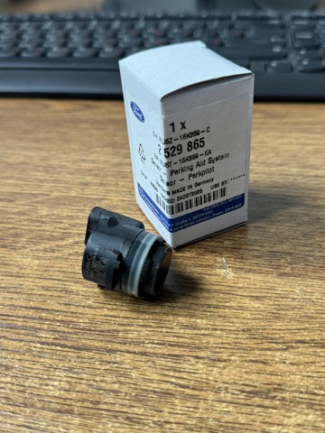 Купити 2422707 Ford 