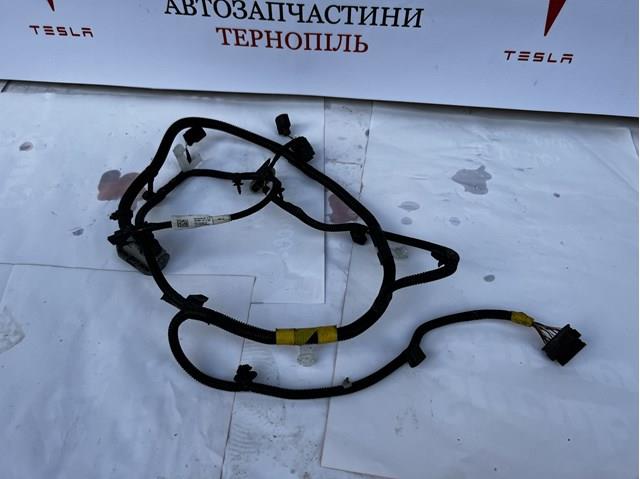 Купити 106796801E Tesla 