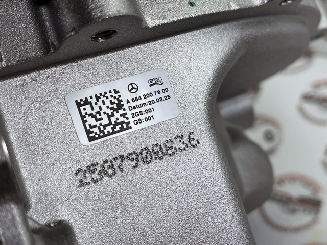 Помпа водяна (насос) охолодження, в зборі з корпусом A6542007800 Mercedes