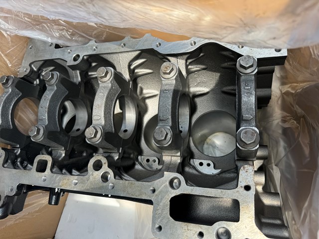 Двигун BK3Q6006DB Ford