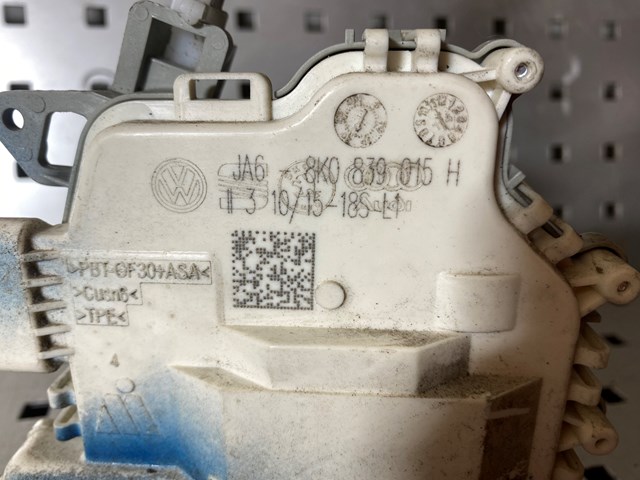 Замок задньої двері, лівої 8K0839015H VAG