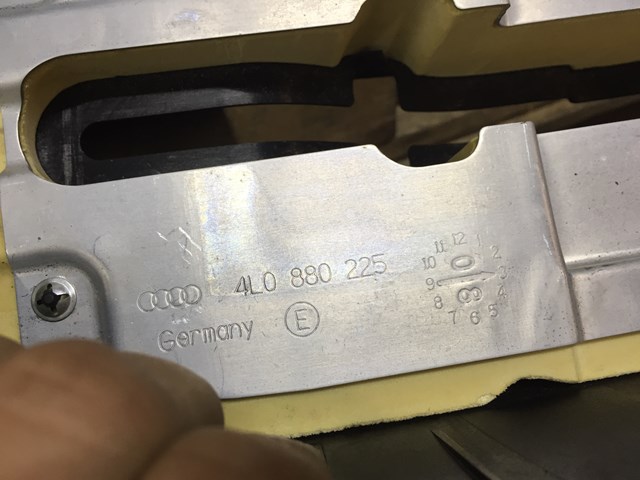 4L0880225 VAG 