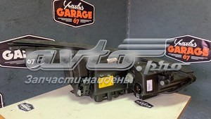 Фара права 921022S000 Hyundai/Kia