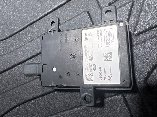  Land Rover LR110725 ціна, від 251.38 USD