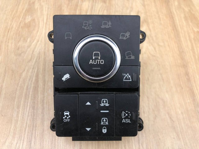 LR067059 Land Rover 