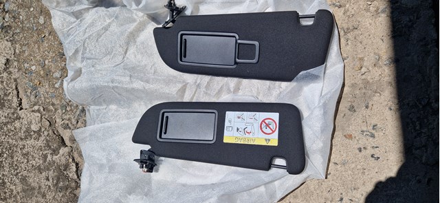 4M0857552JK23 VAG Козирок протисонячний