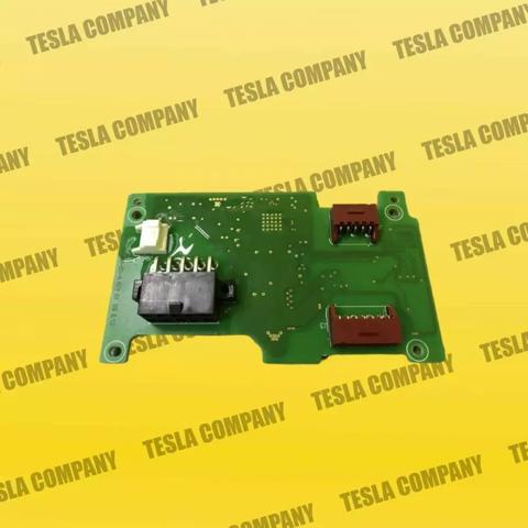  Tesla 102857801C ціна, від 50.79 USD