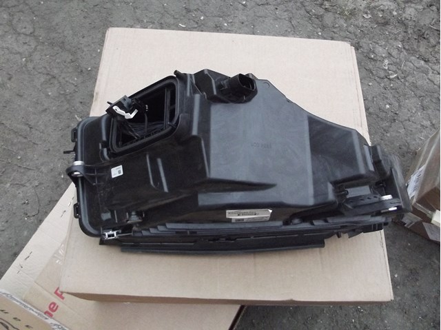 Купити A2539066303 Mercedes 