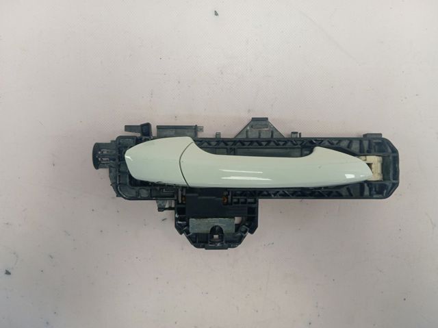 Купити A2047600834 Mercedes Ручка передньої двері зовнішня