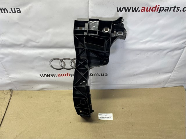 4M8805607D VAG 