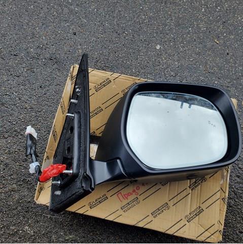 Праве бокове дзеркало Toyota 8791060R63