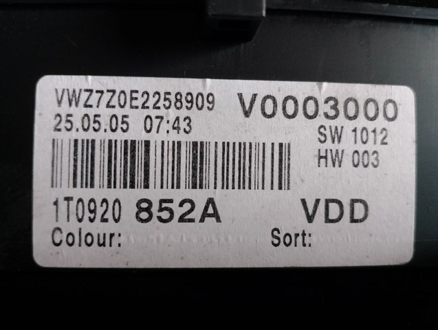 1T0920852A VAG Щиток приладів