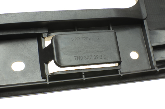 304057 Solgy Напрямна заднього бампера, ліва