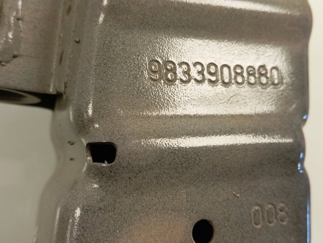 9833908880 Peugeot/Citroen Шина бампера заднього