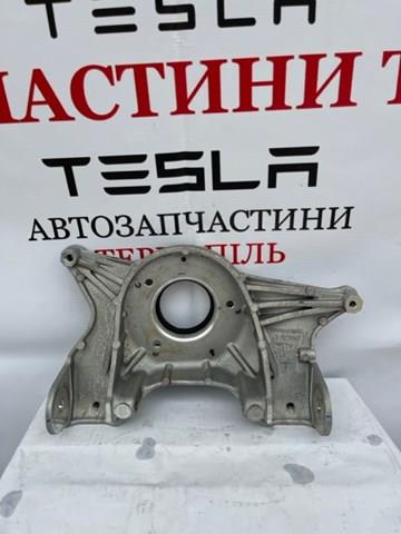 Стакан-амортизатора 104403700C Tesla