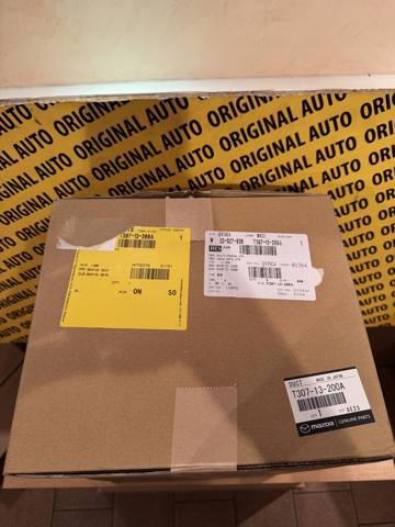Купити T30713200A Mazda Повітрозабірник повітряного фільтра