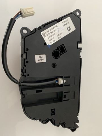  Mercedes A2218708758 ціна, від 114.02 USD