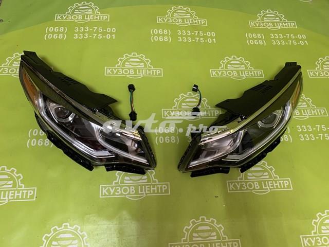 Фара передня права Hyundai/Kia 92102D4140