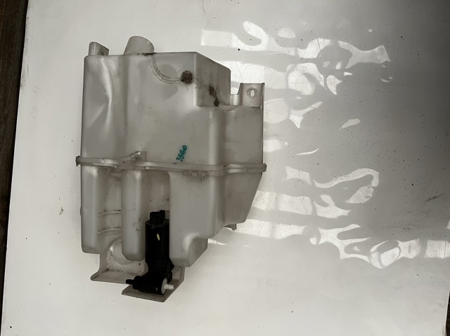Бачок омивача лобового скла Nissan/Infiniti 289105NA0A ціна, від 132.92 USD