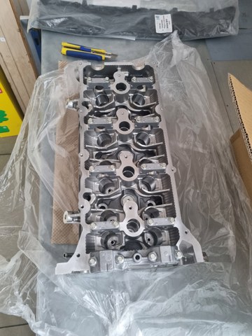 Купити 1110078KA0000 Suzuki Головка блоку