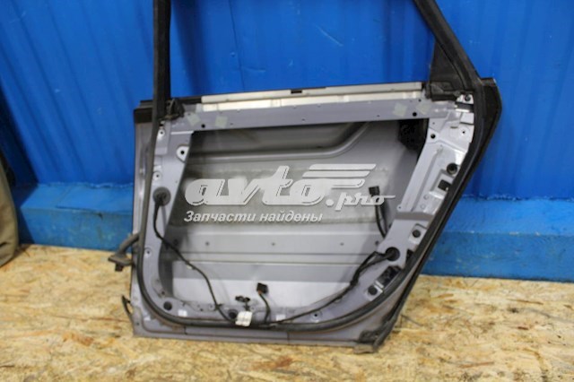  Двері задні, праві Audi A8 