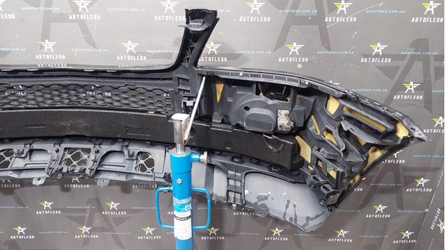 A1648851525 Mercedes Бампер передній в зборі