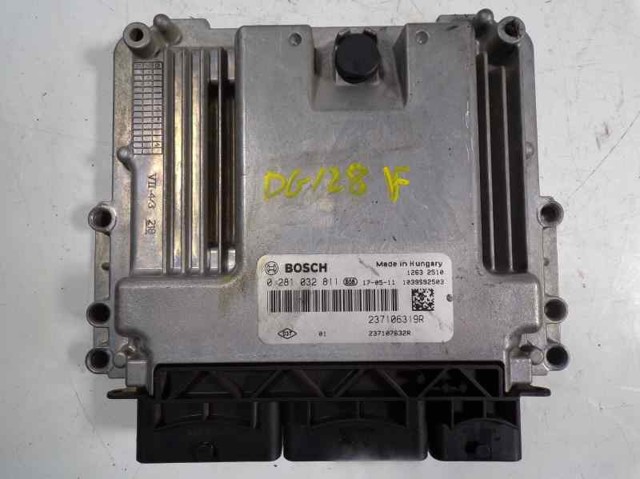 Електронний блок керування двигуном 0281032811 Renault (RVI)