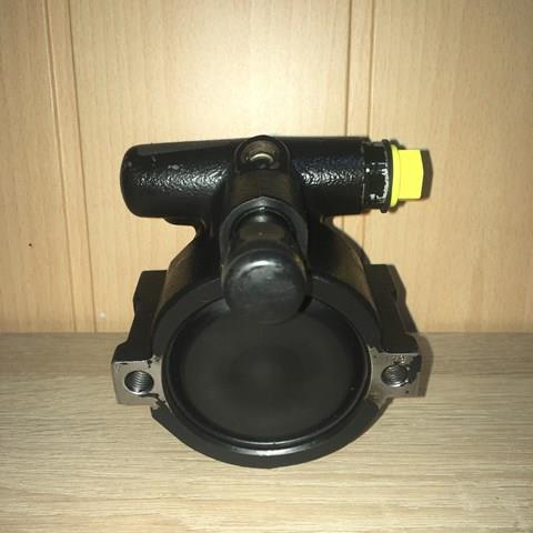Купити 8200222586 Renault (RVI) Насос гідравліки