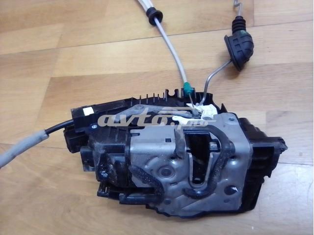 Замок задньої дверї, правої Mercedes A0997302435 ціна, від 149.17 USD