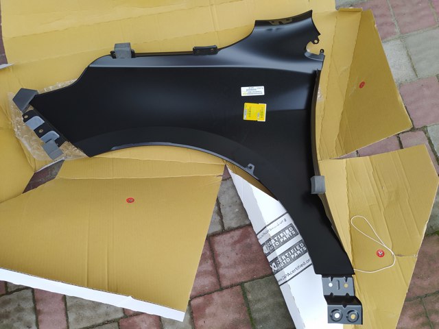 Переднє праве крило General Motors 84172707