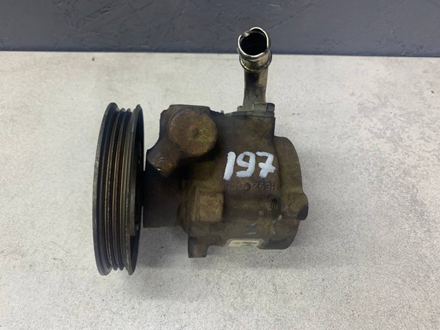Насос ГУР QVB10025 Rover