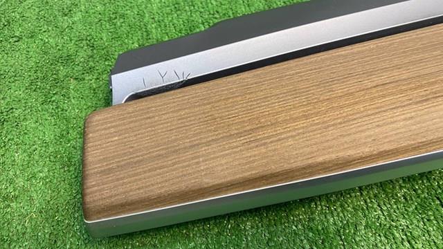 Купити 109122500F Tesla Молдинг (накладка) панелі приладів "торпедо", центральний