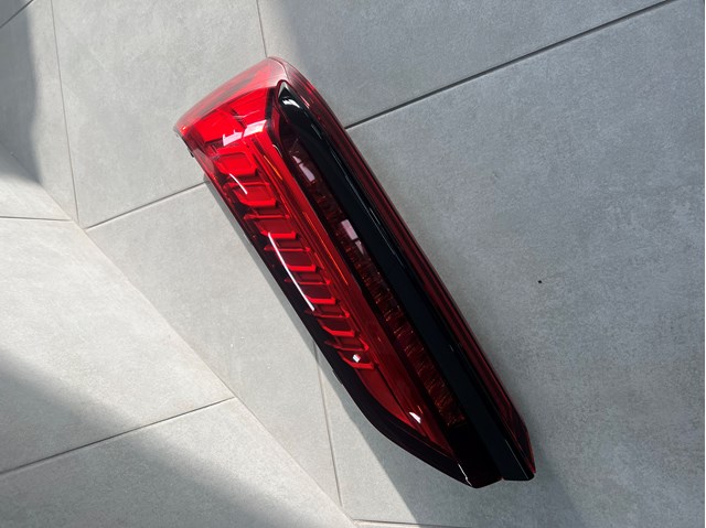  VAG 4M0945076D