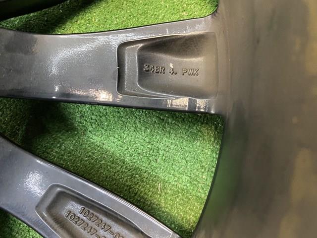  Tesla 102724700F