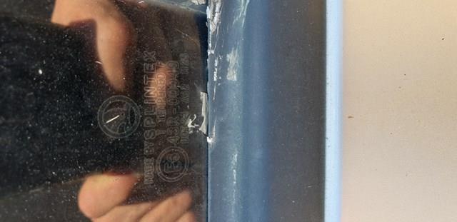 Скло передньої правої двері VAG 43R00049 ціна, від 14.06 USD