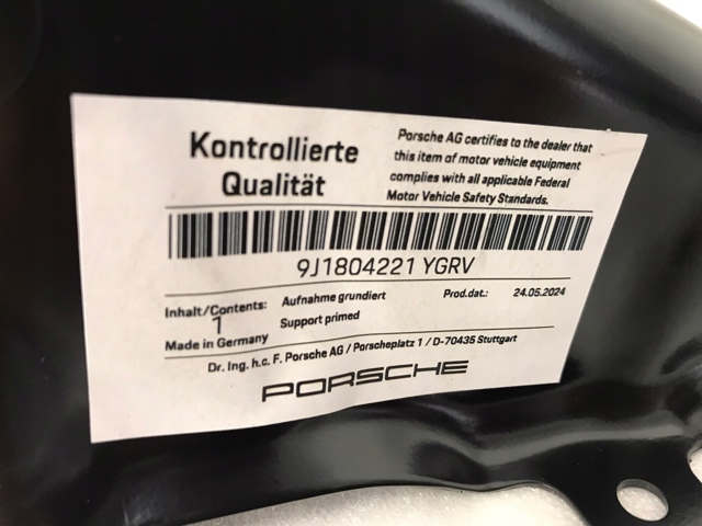Купити 9J1804221YGRV Porsche 