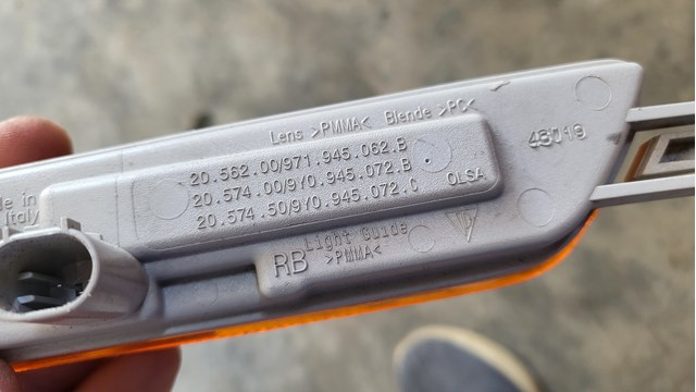 9Y0945072B Porsche 